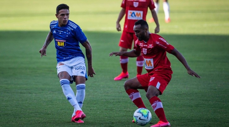 Sóbis e mais 5 pendurados Felipão ganha reforço no Cruzeiro contra