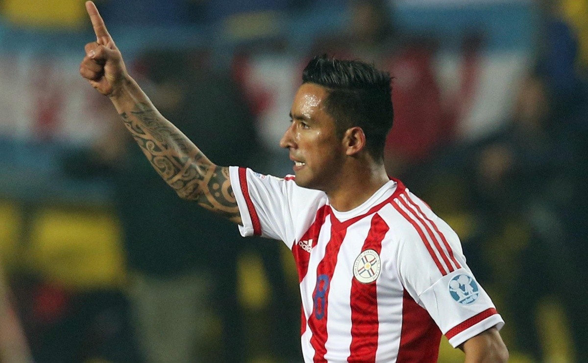 Lucas Barrios analiza el paso de Eduardo Berizzo por Paraguay y aprueba su llegada a Chile: 