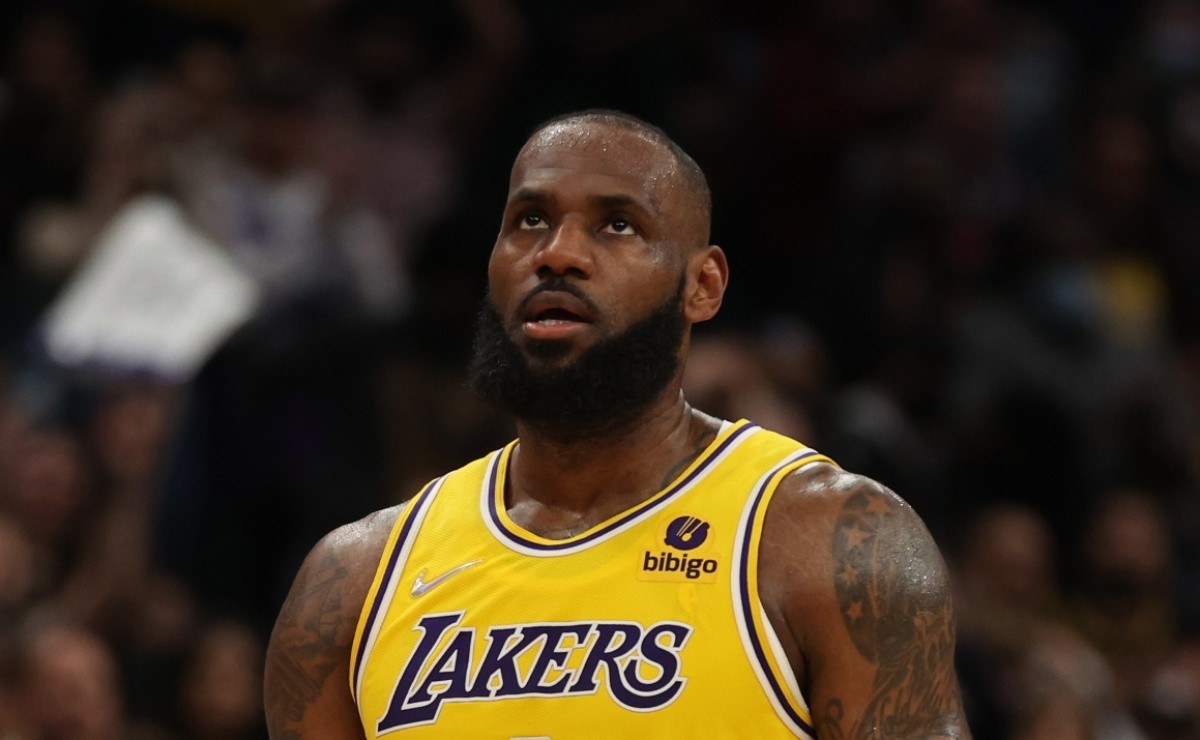 LeBron puede respirar: Los Angeles Lakers se deshacen de uno de sus peores errores en la historia