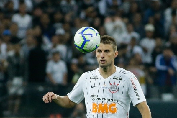 Gil Balbuena F Bio Santos E Mais Os Defensores Do Corinthians