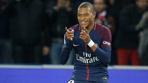 Mbappé festeja un gol y su cumpleaños con PSG.