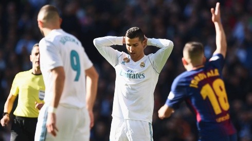 Cristiano se lamenta en la derrota del Madrid ante Barcelona.