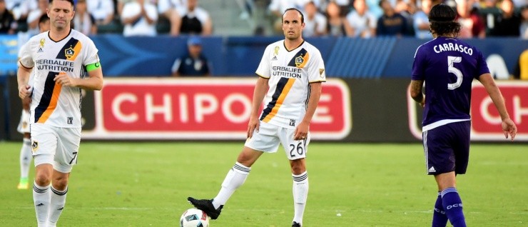 EL ADIÓS. Donovan junto al balón en uno de sus últimos partidos: vs. Orlando City (Foto: Getty).