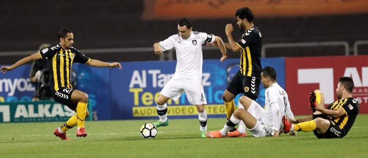 INDOMABLE. Xavi Hernández este sábado contra el Qatar SC (Foto: Al Sadd).