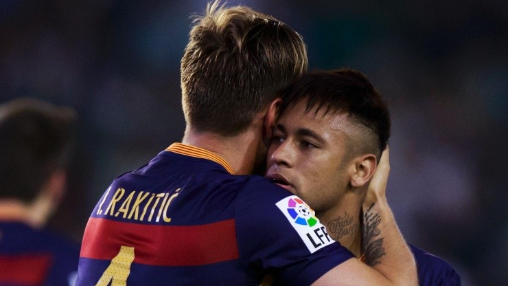 ¡QUÉ DUPLA! Neymar y Rakitic se entendían como los mejores. ¿Se vuelven a juntar?