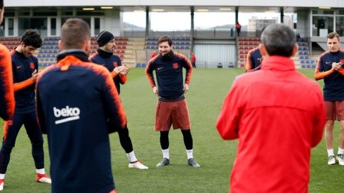Messi volvió a entrenar con el Barcelona y lo aplaudieron por el nacimiento de su tercer hijo