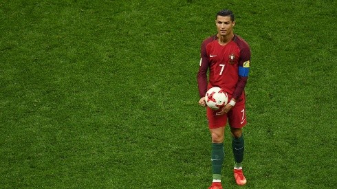 Cristiano Ronaldo con la camiseta de la Selección de Portugal.