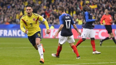 Radamel Falcao gritando su gol ante la Selección de Francia.