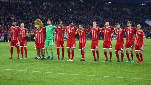 UNA PALIZA. Bayern vapuleó al Dortmund y festejó con sus hinchas.