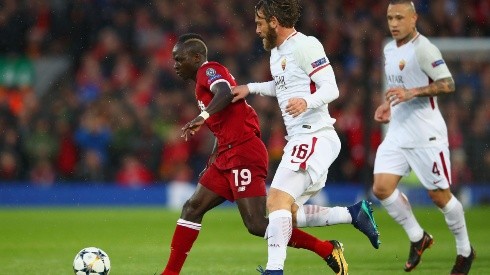 A LAS NUBES. Mané tuvo su gol a la media hora de juego ante Roma con Liverpool (Foto: Getty).