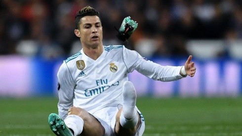 ¡QUE NO SE TE SALGAN, CRIS! Ronaldo presentó en una imagen sus nuevas botas.