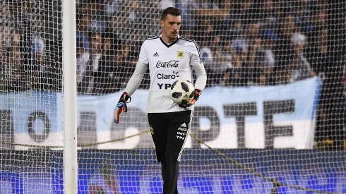 Armani en la previa del partido ante Haití en la Bombonera.