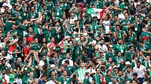 La afición de México ante Alemania.