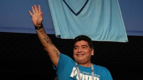 Diego Maradona quiere llevarse al Chucky Lozano.