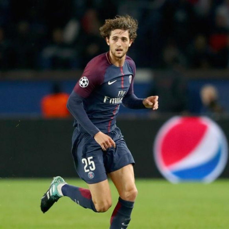 La cabeza en Barcelona: Rabiot rechazó a otro grande de Europa