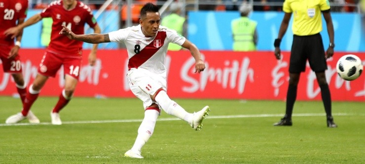 MOMENTO CLAVE. El penal de Christian Cueva contra Dinamarca en Rusia 2018 (Foto: Getty).