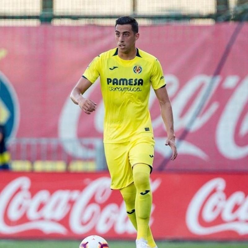 Siempre de cabeza: Funes Mori marcó su primer gol en Villarreal