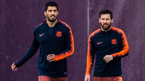 La primera foto de Messi y Suárez tras la presentación de Vidal en Barcelona