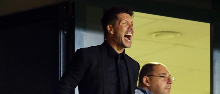 A LA DISTANCIA. Así vivió Simeone la Supercopa de Europa desde el palco (Foto: Getty).
