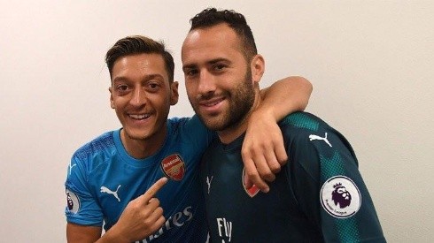 Ospina y Özil compartieron equipo desde mediados de 2014 en Arsenal.