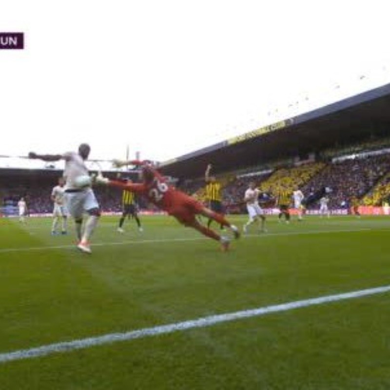 Eso sí es nuevo: Lukaku metió un gol para Manchester United ¡con la panza!