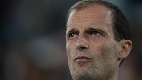 Allegri está muy enojado con Douglas Costa.