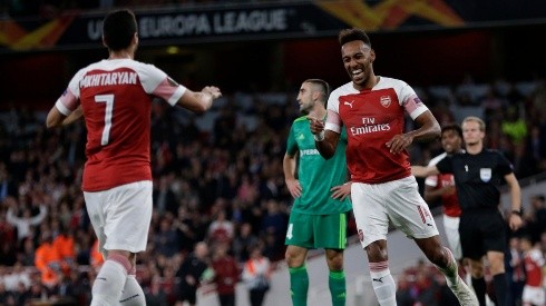 Arsenal goleó en su debut por Europa League