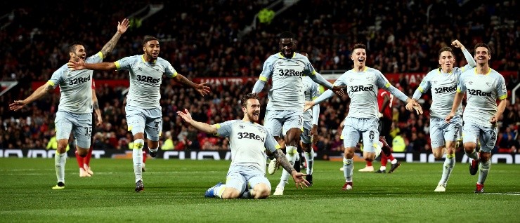 SORPRESA, SEÑORES. Así celebraron el gol del 2-1 (Foto: Getty).