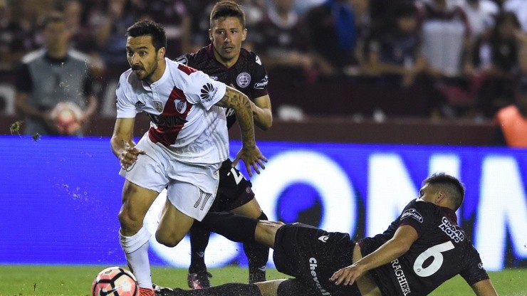 Lanús vs River por Superliga Argentina.