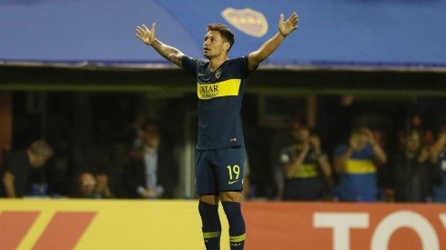 Foto de Mauro Zárate festejando el gol de Boca.