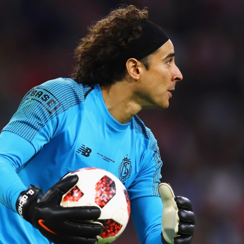 Desde Bélgica, Ochoa apoyó a América en el Clásico Nacional