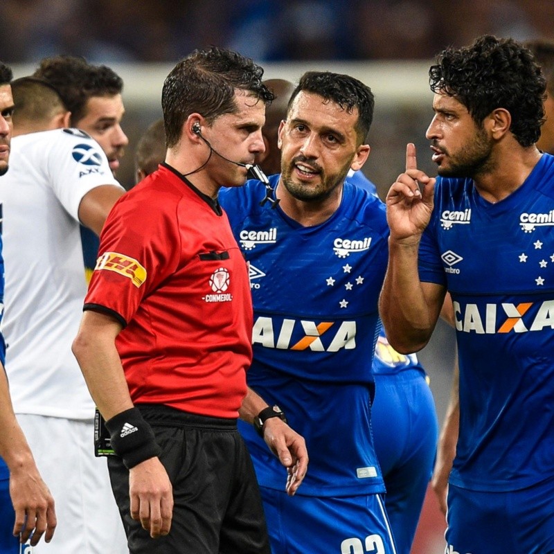 Jugador de Cruzeiro dijo que el árbitro les dijo "son malos"