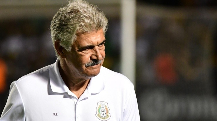 Ferretti se fue feliz y adelantó quiénes jugarán contra Chile