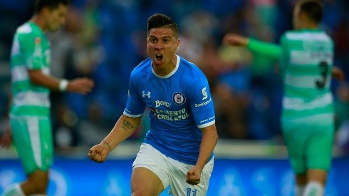 El argentino Cristaldo tuvo un corto paso por Cruz Azul / Getty Images