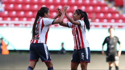 Chivas Femenil recibe a Monterrey en el Estadio Akron.