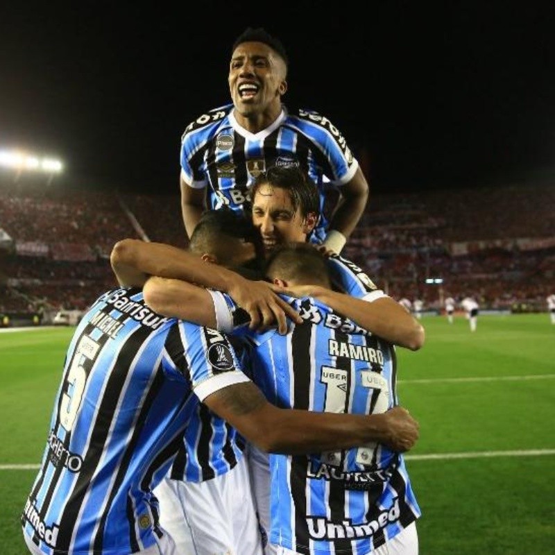 Se jugó como quiso el campeón: Gremio le ganó a River en el Monumental