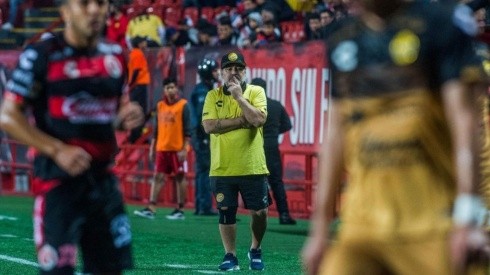 ¿Maradona reemplazará a otro Técnico argentino en México?