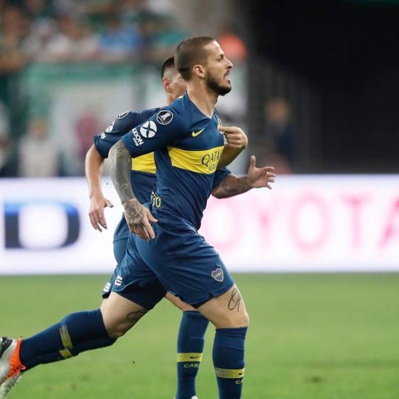 Sos un enfermo, Benedetto: se acomodó y volvió a vacunar a Palmeiras