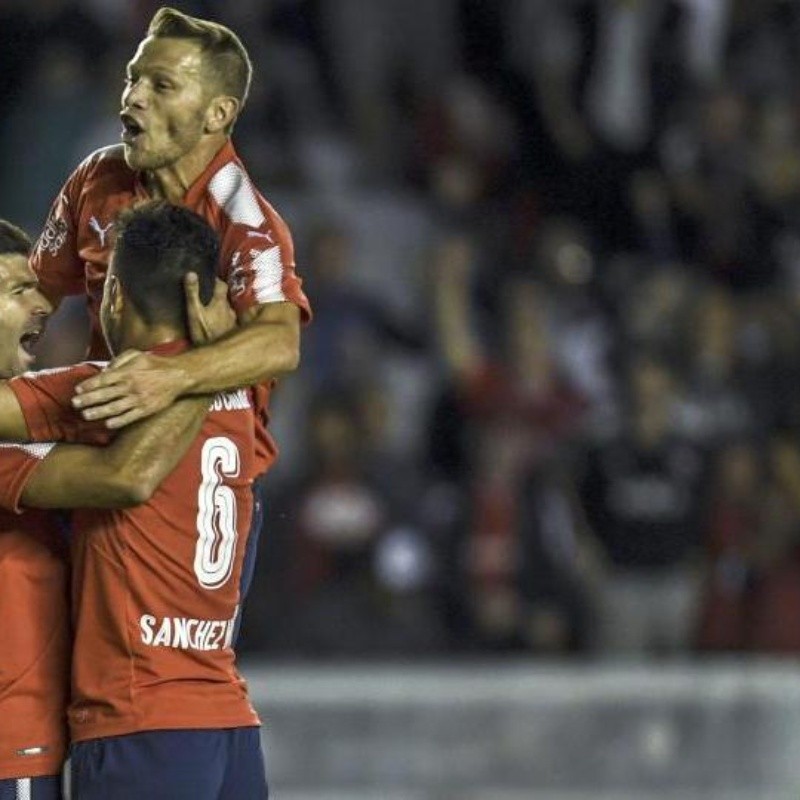 Qué canal transmite Argentinos vs Independiente por la Superliga