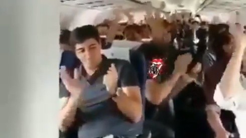 Se conoció un video inédito de los festejos de River en el avión de vuelta de Brasil