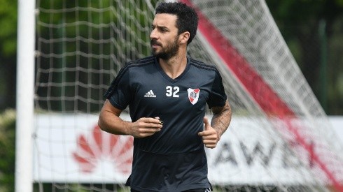 Llora River: Scocco está en un 90% afuera del Superclásico en La Bombonera