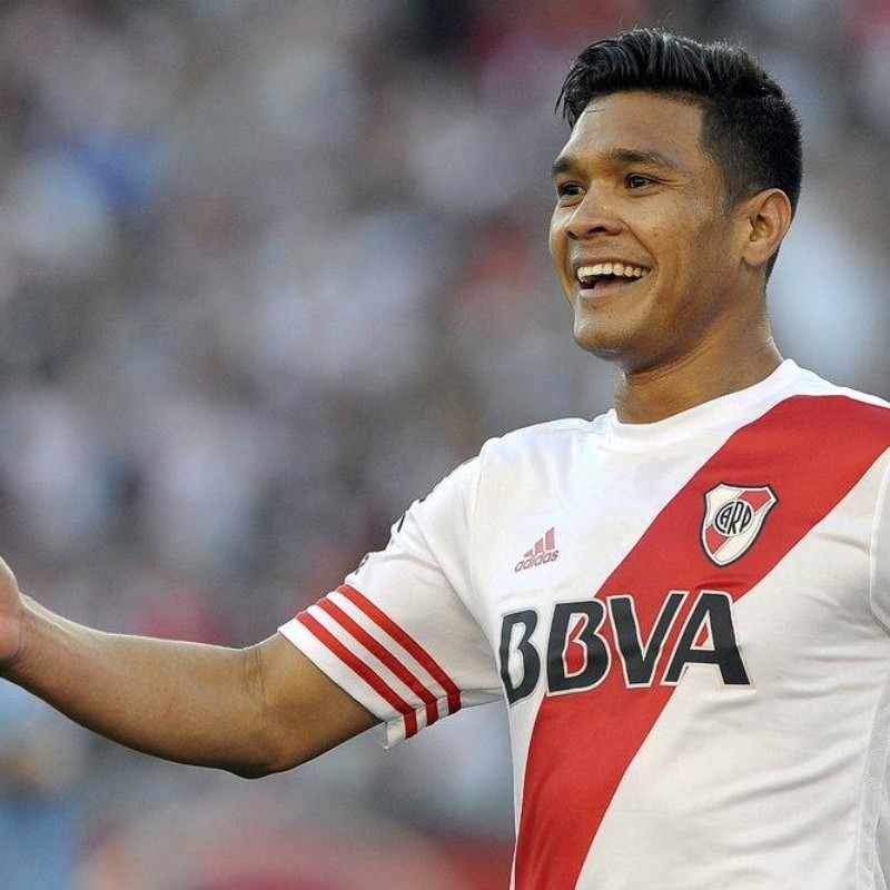 Alienta desde Colombia: Teo Gutiérrez está listo para apoyar a River