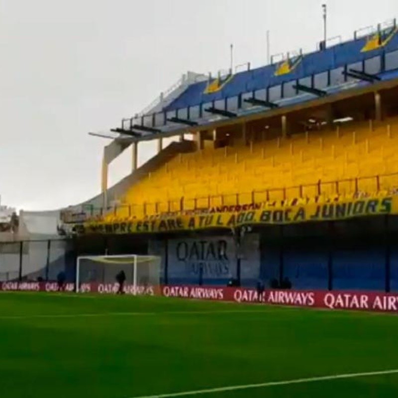 Boca vs. River: aparecieron las primeras banderas en La Bombonera