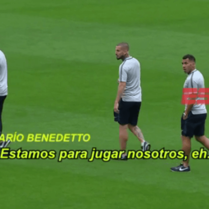 Momentazo: el video de Wanchope, Tevez y Benedetto en la cancha bajo la lluvia