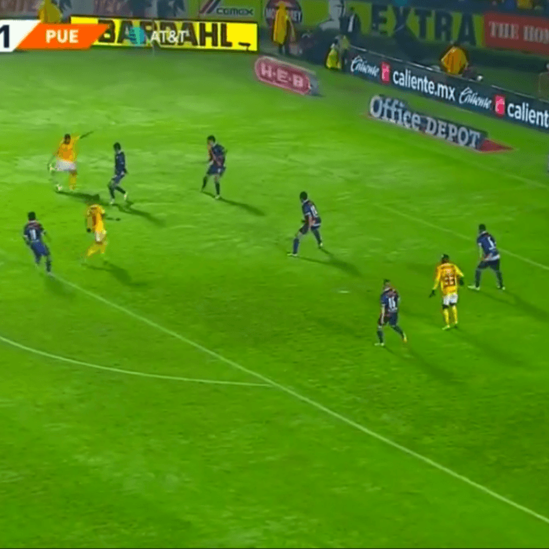 Simplemente imparable: Gignac la volvió a colgar del ángulo para el quinto de Tigres