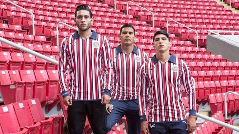 Chivas presentó el jersey especial para el Mundial de Clubes.