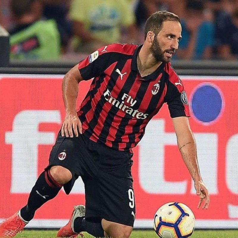 Después de su partido negro, Higuaín pidió disculpas públicamente