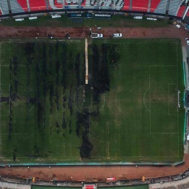 ¡Es un desastre! La cancha del Azteca no está lista para la NFL