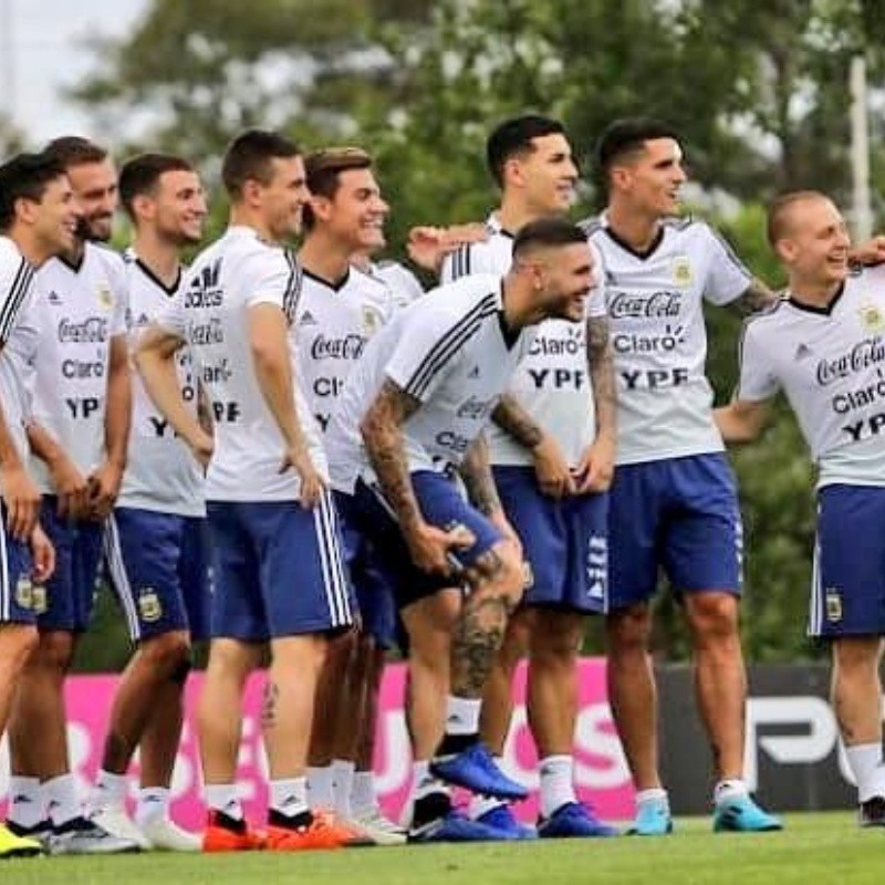 Se quiere matar: el jugador de la Selección Argentina que peor salió en la sesión de fotos oficial