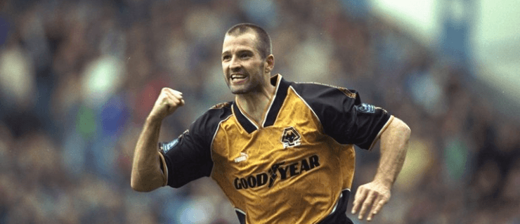 LA LEYENDA. Steve Bull anotó 306 goles en Wolves y es el máximo artillero.